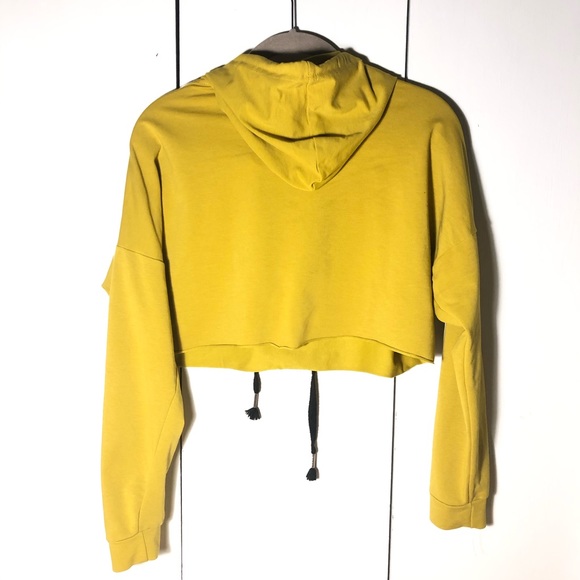ROMWE mustard yellow cropped hoodie - Picture 2 of 3